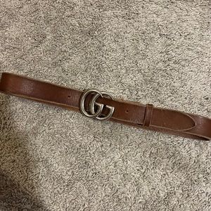 brown and silver gucci belt size 75